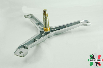Крестовина с/м 8838330 H-102.3 мм, втулка 30 х 15. D-25 мм.(BOSCH 234681)